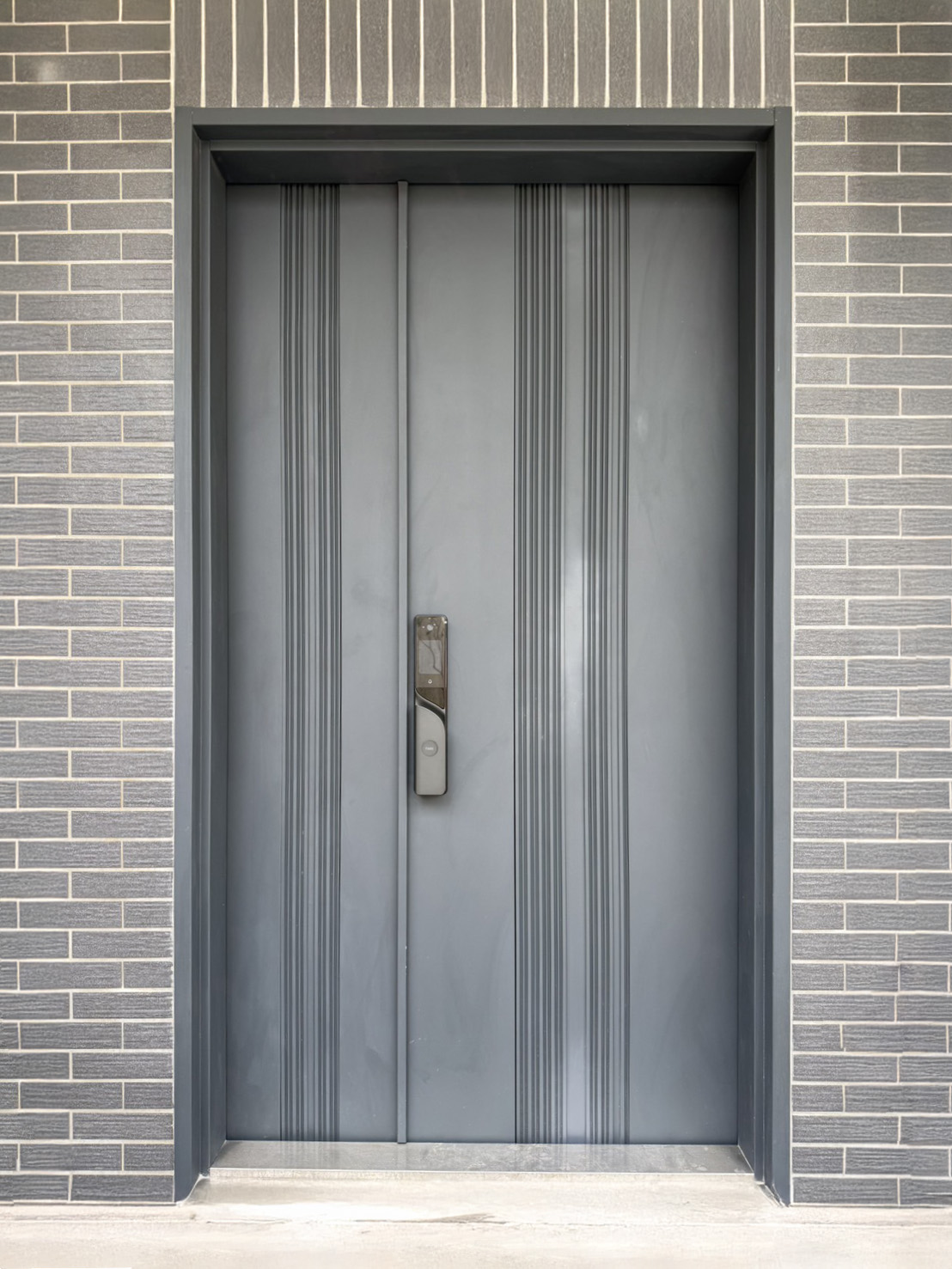  透天住宅／戶外大門：台灣氣候下，電子鎖該怎麼選？